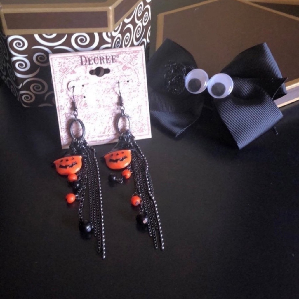 Long Black And Orange Pumpkin Earrings 9$